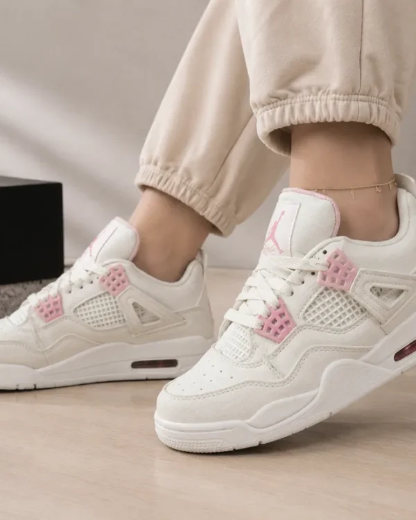 Air Jordan 4 White/Pink