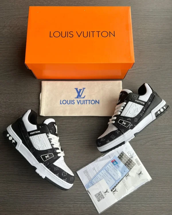 Louis Vuitton Trainer Black Mono